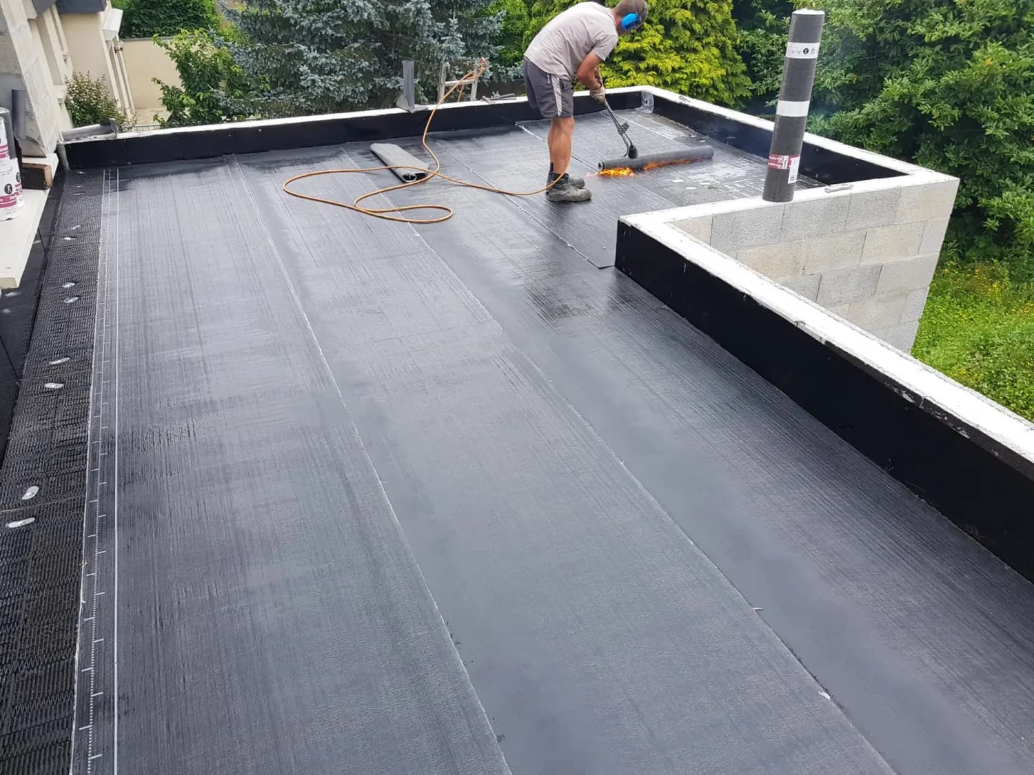 Étanchéité de toiture terrasse en membrane bitumineuse